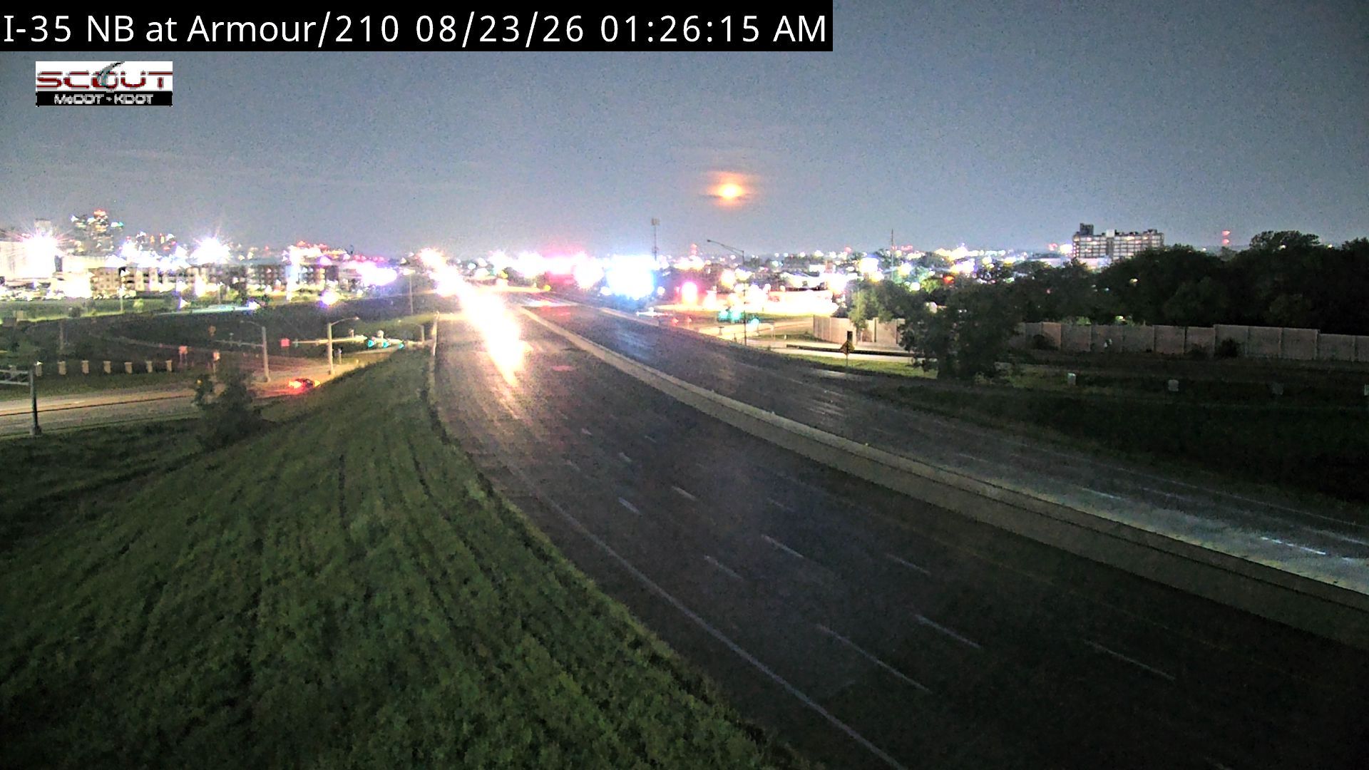 Traffic Cam North Kansas City: I- N @ ARMOUR