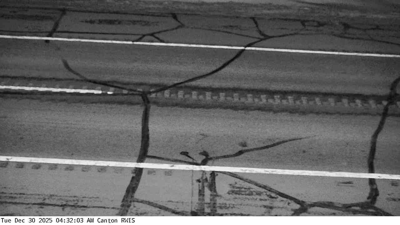 Traffic Cam Prosper: US 52: U.S.52 (Canton - MP 2): U.S.52 (Canton - MP 2) View