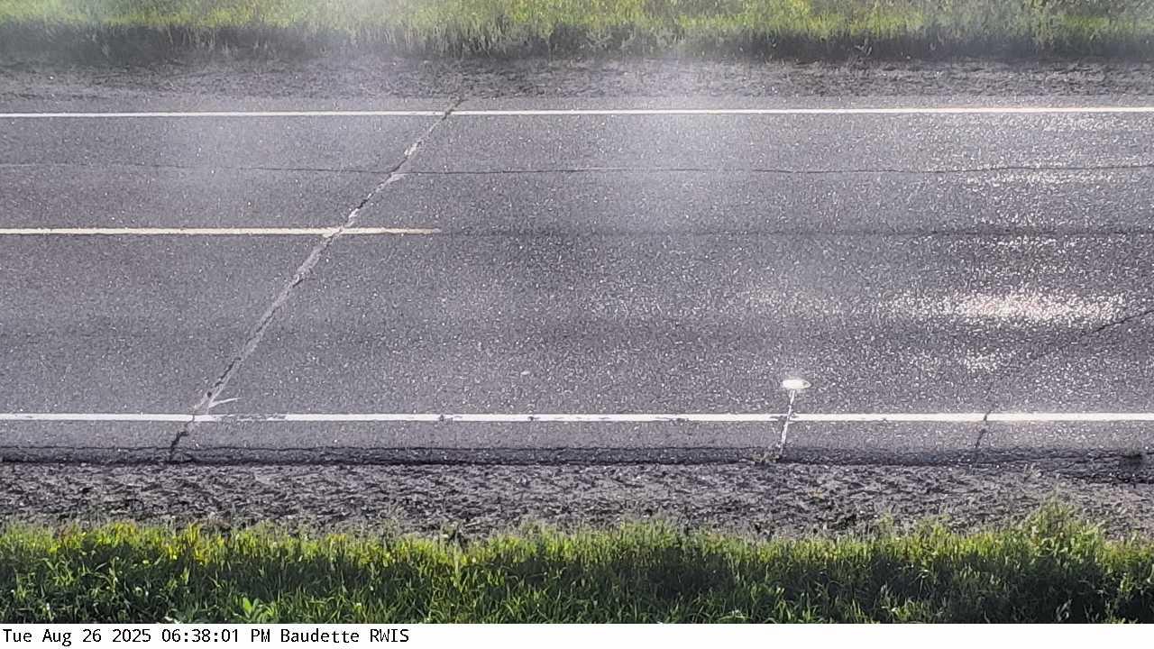 Traffic Cam Dawson Township: MN 72: T.H.72 (Baudette - MP 67.85): T.H.72 (Baudette - MP 67.85) View