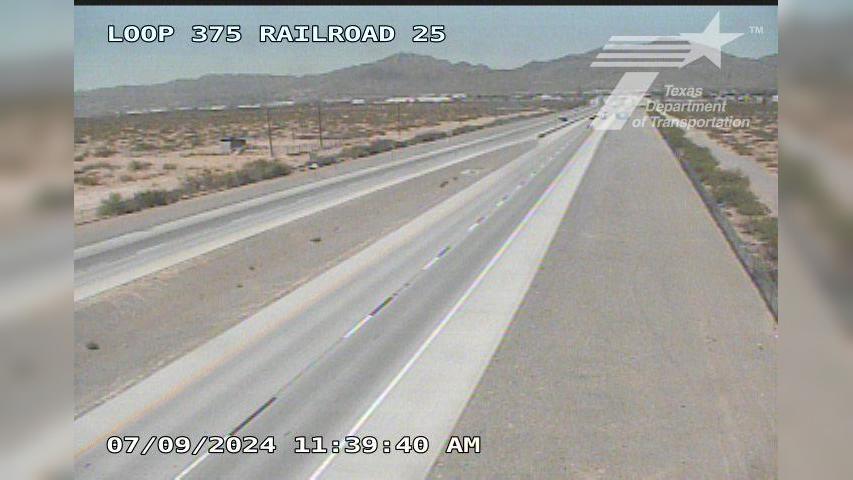 Traffic Cam El Paso › West: LP-375 @ Railroad