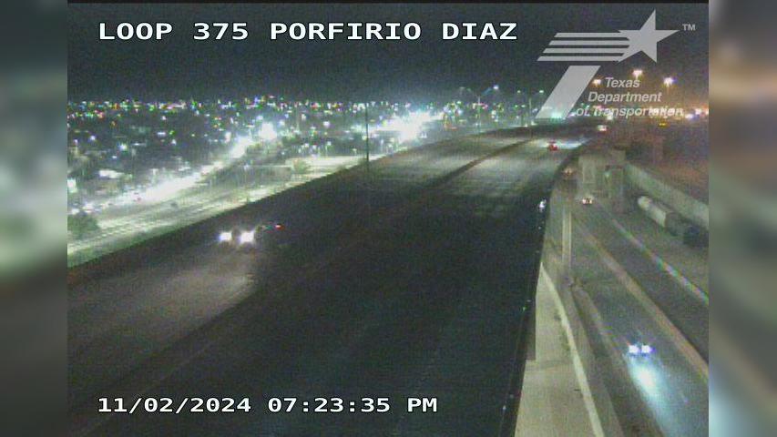 Traffic Cam El Paso › West: LP-375 @ Porfirio Diaz