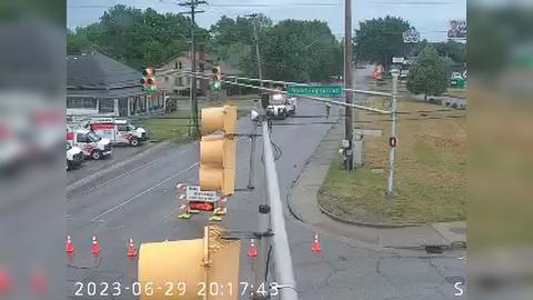 Traffic Cam Indianapolis: OLD US 40: 11-049-127-cam LYNHURST DR & WASHINGTON ST