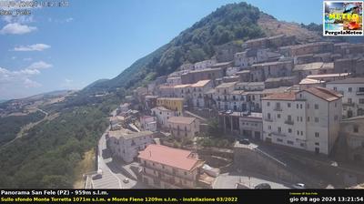 immagine della webcam nei dintorni di Brienza: webcam San Fele