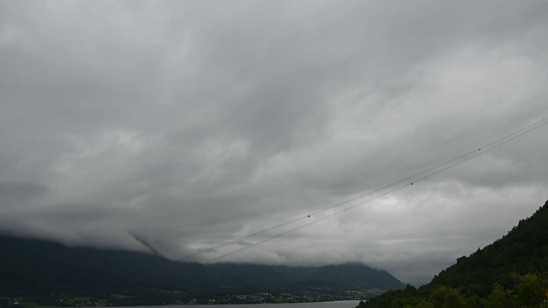 Traffic Cam Andalsnes › North-East