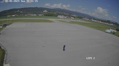 Vue webcam de jour à partir de Opatovce nad Nitrou: Aeroklub Prievidza Webcam :: East