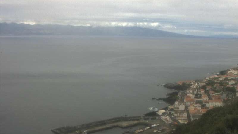 Calheta de São Jorge durante o dia Calheta de São Jorge durante o dia