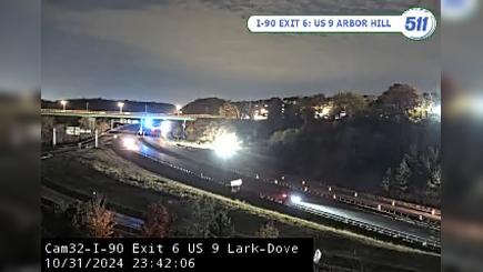 Traffic Cam Albany › South: I-90/US 9 at Lark/Dove Bridge