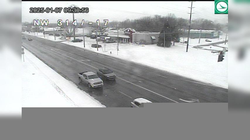 Traffic Cam Ashland: US-250 at US-42 - Main St