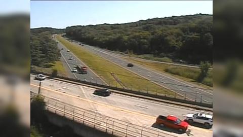 Traffic Cam Southington › West: I-84 @ Exit 31 & RT. 229 (West St)