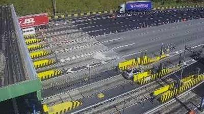Traffic Cam Guararema: Rodovia Ayrton Senna - Pedágio