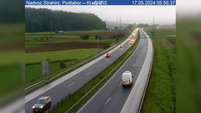 Traffic Cam Naklo: A2/E61, Karavanke - Ljubljana, Kranj, nadvoz Strahinj