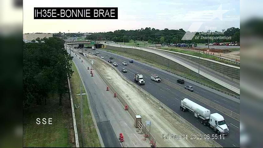 Traffic Cam Denton › North: IH35E @ Brinker