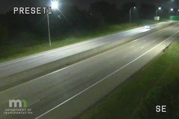 Traffic Cam Camelot Overlook: I-494: I-494 SB S of Bass Lake Rd