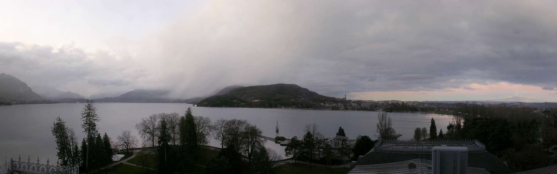Webcam Lac d'Annecy - Vue panoramique