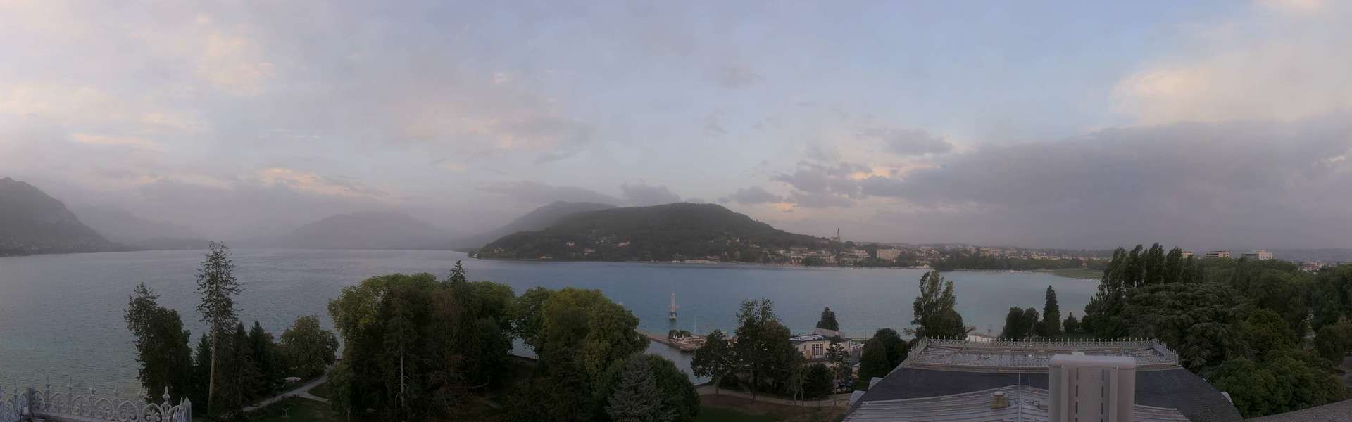Webcam Lac d'Annecy - Vue panoramique