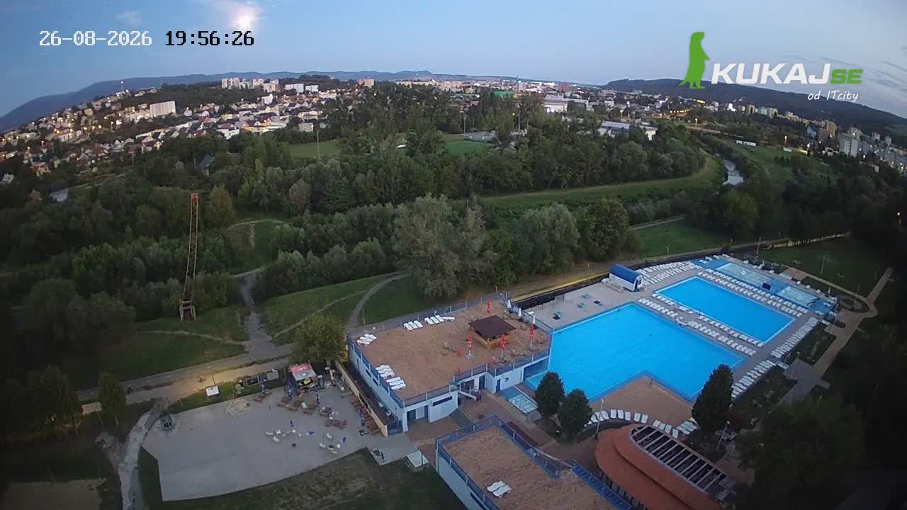 Traffic Cam Presov › East: www.sunpark.sk: SUN PARK , Kúpalisko na Sídlisku III
