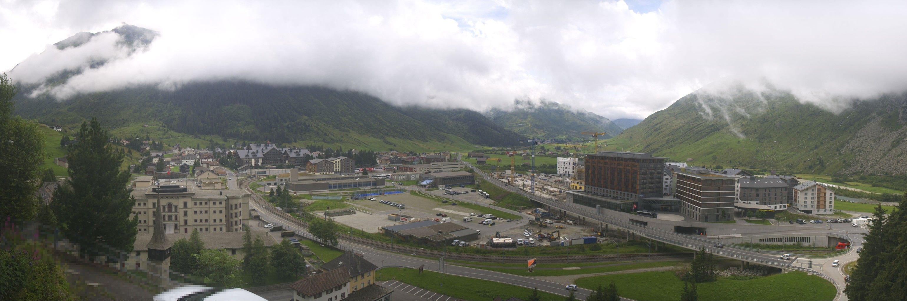 Andermatt: Holiday Village Andermatt Reuss - Andermatt, Bahnhof - Andermatt Swiss Alps AG - Andermatt Dorf - Urserental