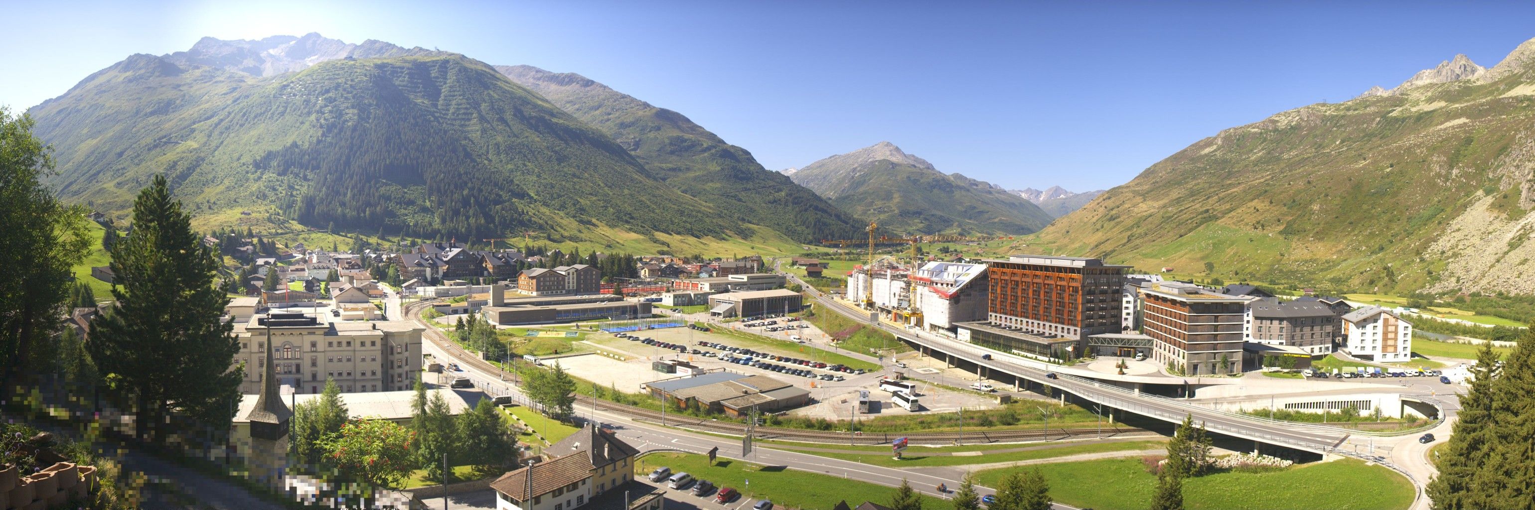 Andermatt: Holiday Village Andermatt Reuss - Andermatt, Bahnhof - Andermatt Swiss Alps AG - Andermatt Dorf - Urserental