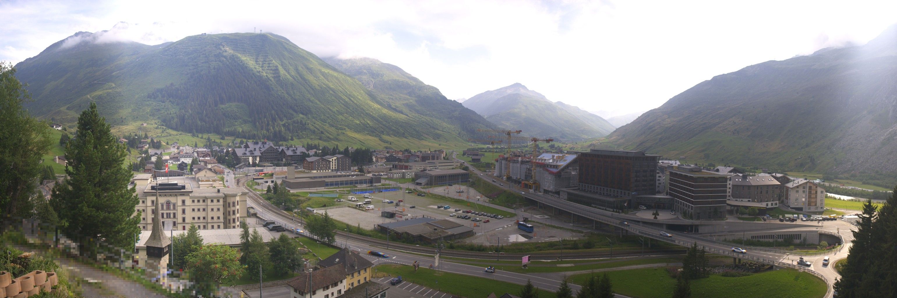 Andermatt: Holiday Village Andermatt Reuss - Andermatt, Bahnhof - Andermatt Swiss Alps AG - Andermatt Dorf - Urserental