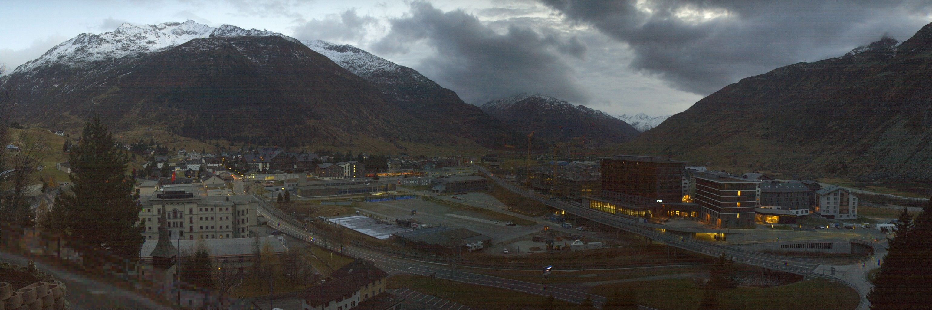 Andermatt: Holiday Village Andermatt Reuss - Andermatt, Bahnhof - Andermatt Swiss Alps AG - Andermatt Dorf - Urserental