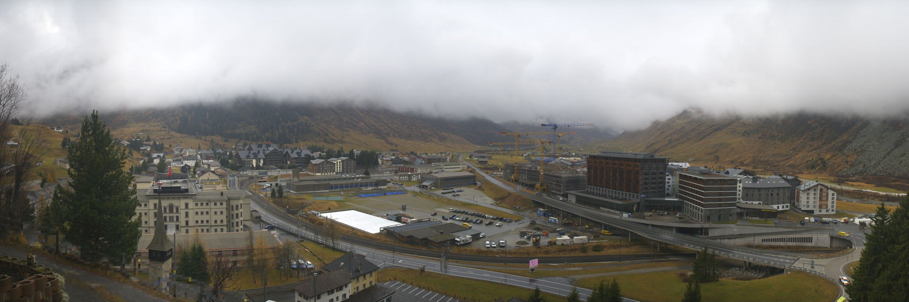 Andermatt: Holiday Village Andermatt Reuss - Andermatt, Bahnhof - Andermatt Swiss Alps AG - Andermatt Dorf - Urserental