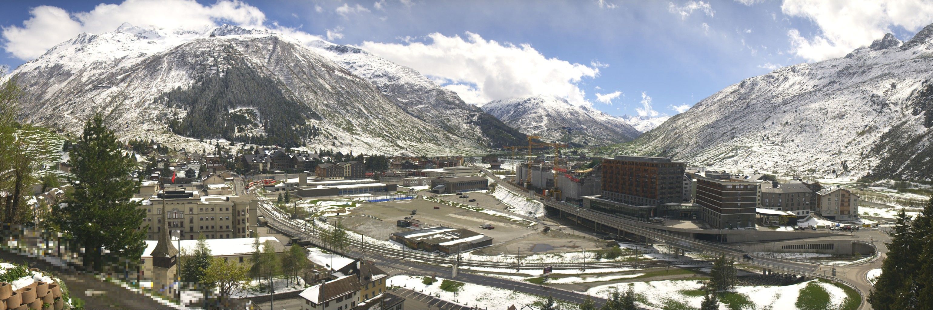 Andermatt: Holiday Village Andermatt Reuss - Andermatt, Bahnhof - Andermatt Swiss Alps AG - Andermatt Dorf - Urserental