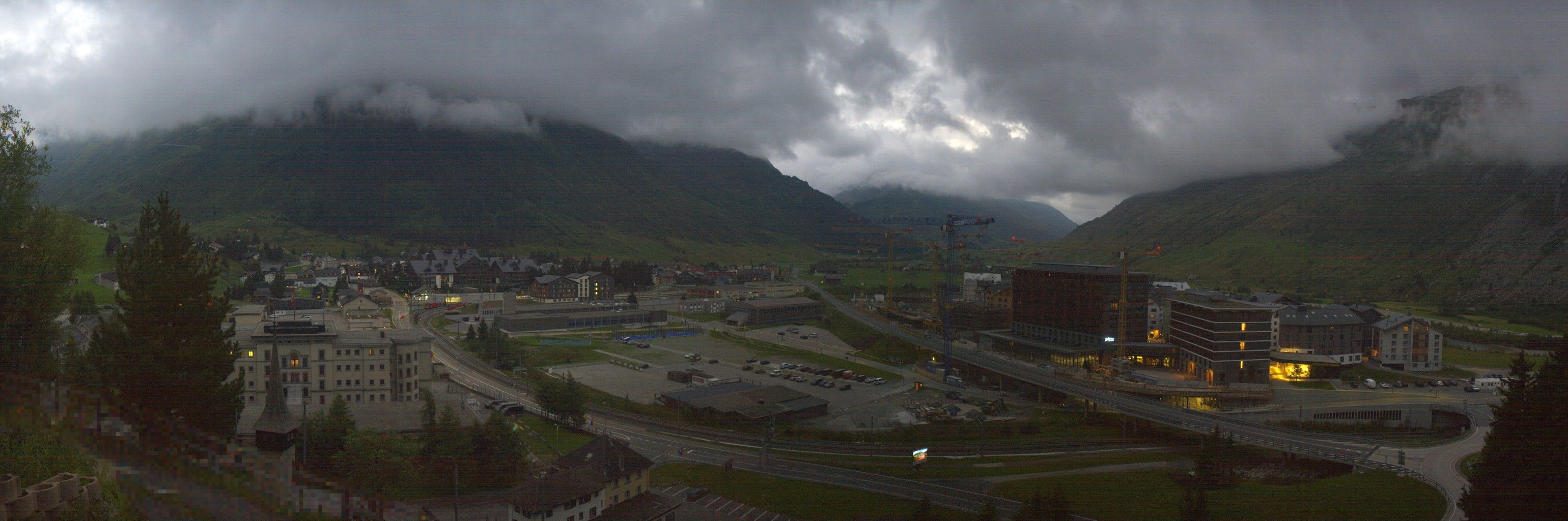 Andermatt: Holiday Village Andermatt Reuss - Andermatt, Bahnhof - Andermatt Swiss Alps AG - Andermatt Dorf - Urserental