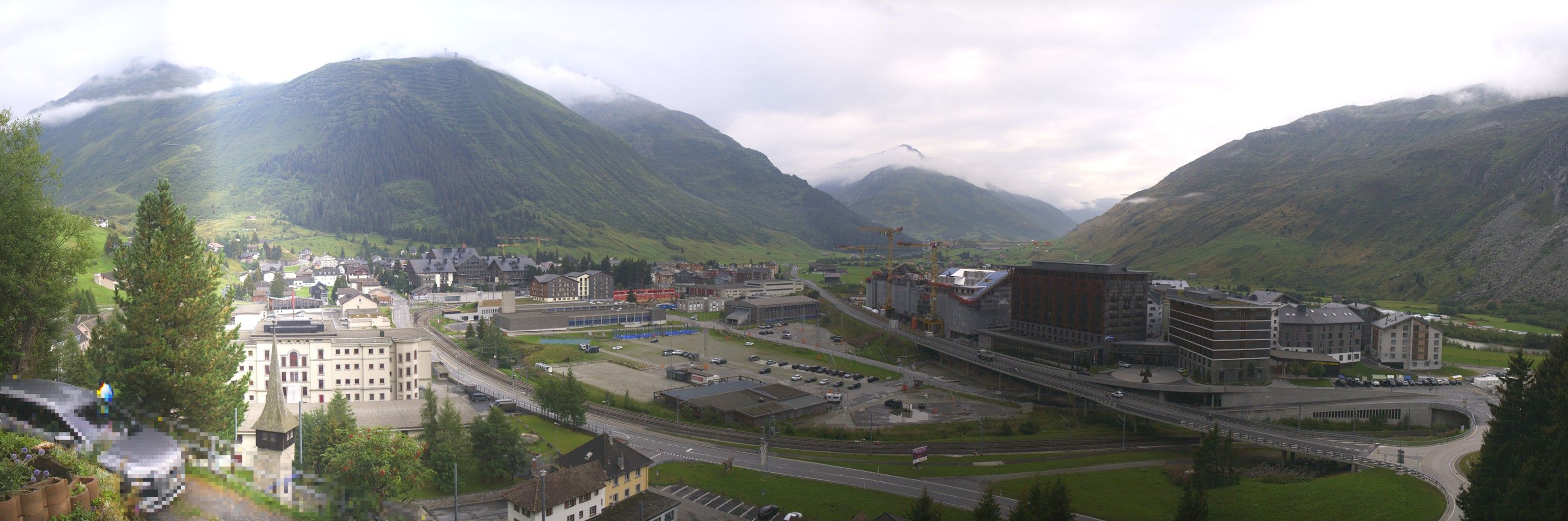 Andermatt: Holiday Village Andermatt Reuss - Andermatt, Bahnhof - Andermatt Swiss Alps AG - Andermatt Dorf - Urserental