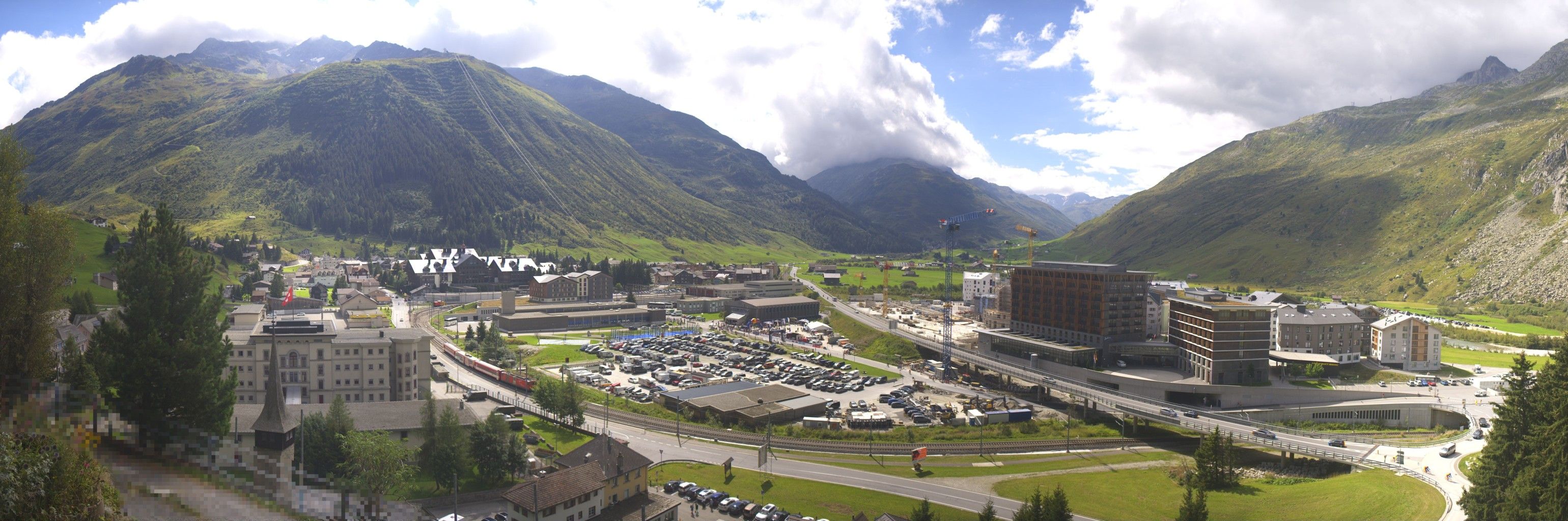 Andermatt: Holiday Village Andermatt Reuss - Andermatt, Bahnhof - Andermatt Swiss Alps AG - Andermatt Dorf - Urserental