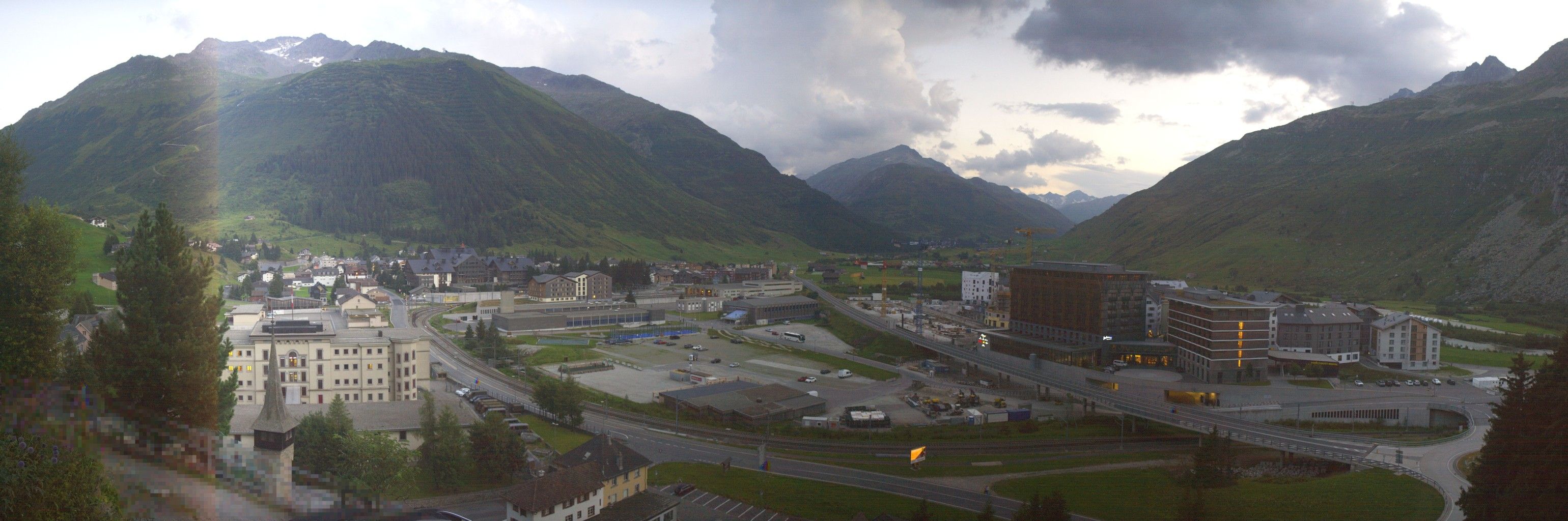 Andermatt: Holiday Village Andermatt Reuss - Andermatt, Bahnhof - Andermatt Swiss Alps AG - Andermatt Dorf - Urserental