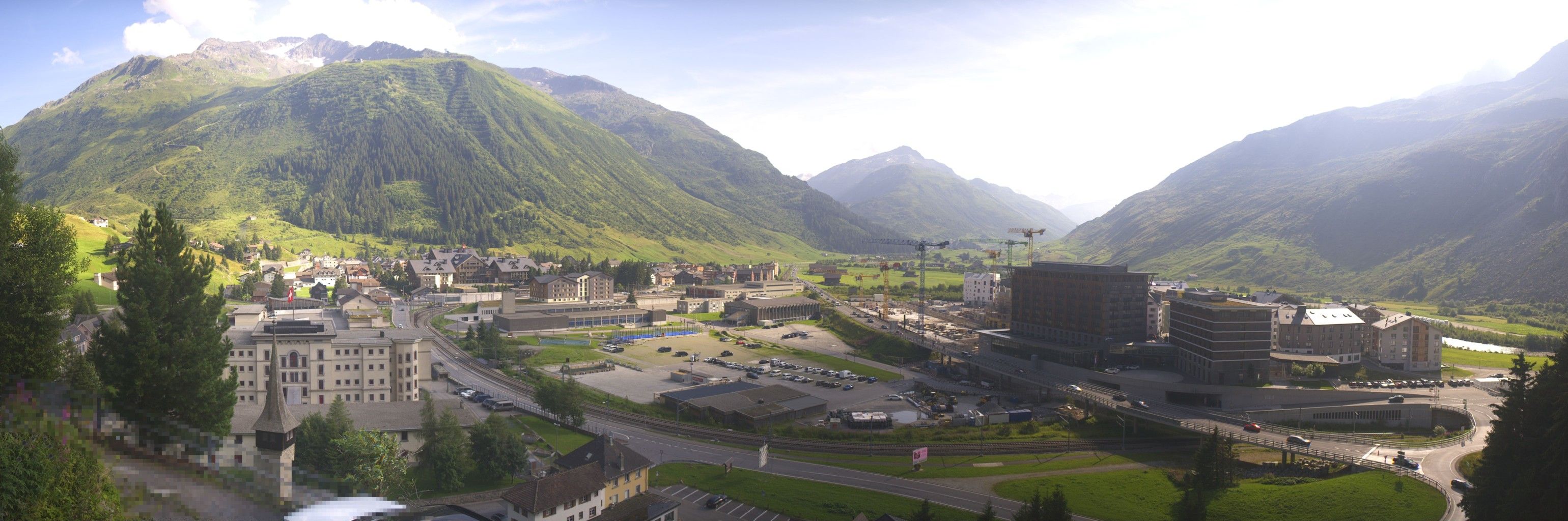 Andermatt: Holiday Village Andermatt Reuss - Andermatt, Bahnhof - Andermatt Swiss Alps AG - Andermatt Dorf - Urserental