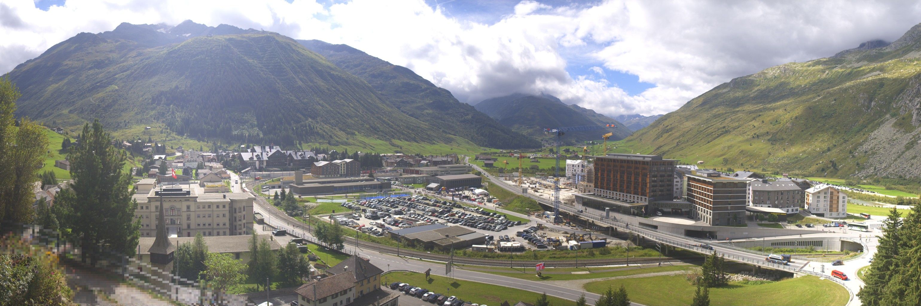 Andermatt: Holiday Village Andermatt Reuss - Andermatt, Bahnhof - Andermatt Swiss Alps AG - Andermatt Dorf - Urserental