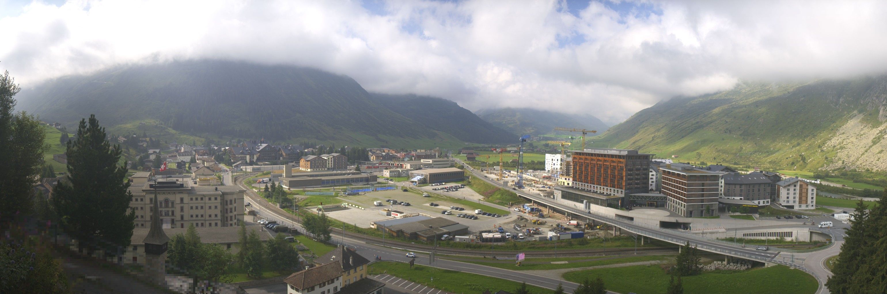 Andermatt: Holiday Village Andermatt Reuss - Andermatt, Bahnhof - Andermatt Swiss Alps AG - Andermatt Dorf - Urserental