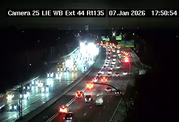 Traffic Cam Upper Brookville › West: I-495 at Route 135