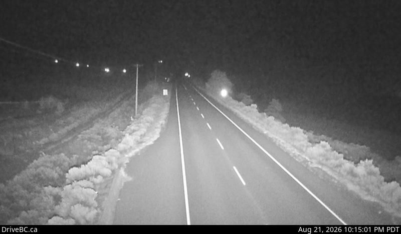 Traffic Cam Spences Bridge › North: Hwy 1, on the west side of the Thompson River at the north end of - looking north