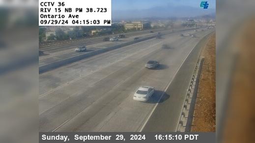 Traffic Cam El Cerrito › North: I-15 : (36) Ontario Avenue