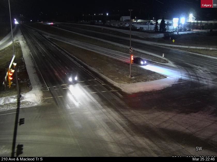 Traffic Cam Belmont: 210 Avenue - Macleod Trail SE
