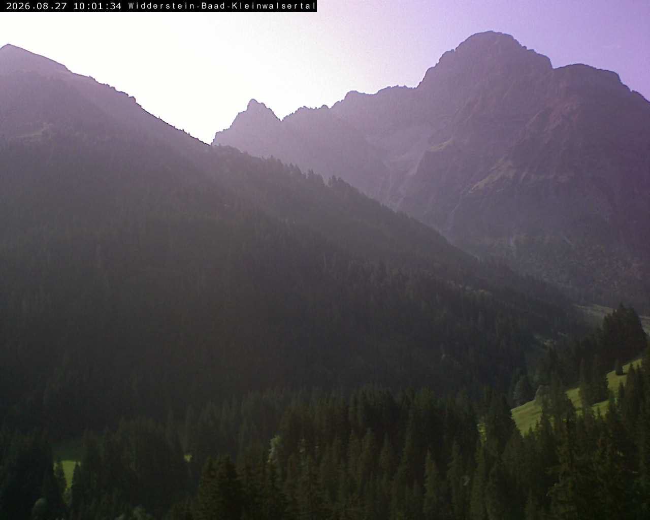 Traffic Cam Gemeinde Mittelberg › South-East: Pension Kleinwalsertal
