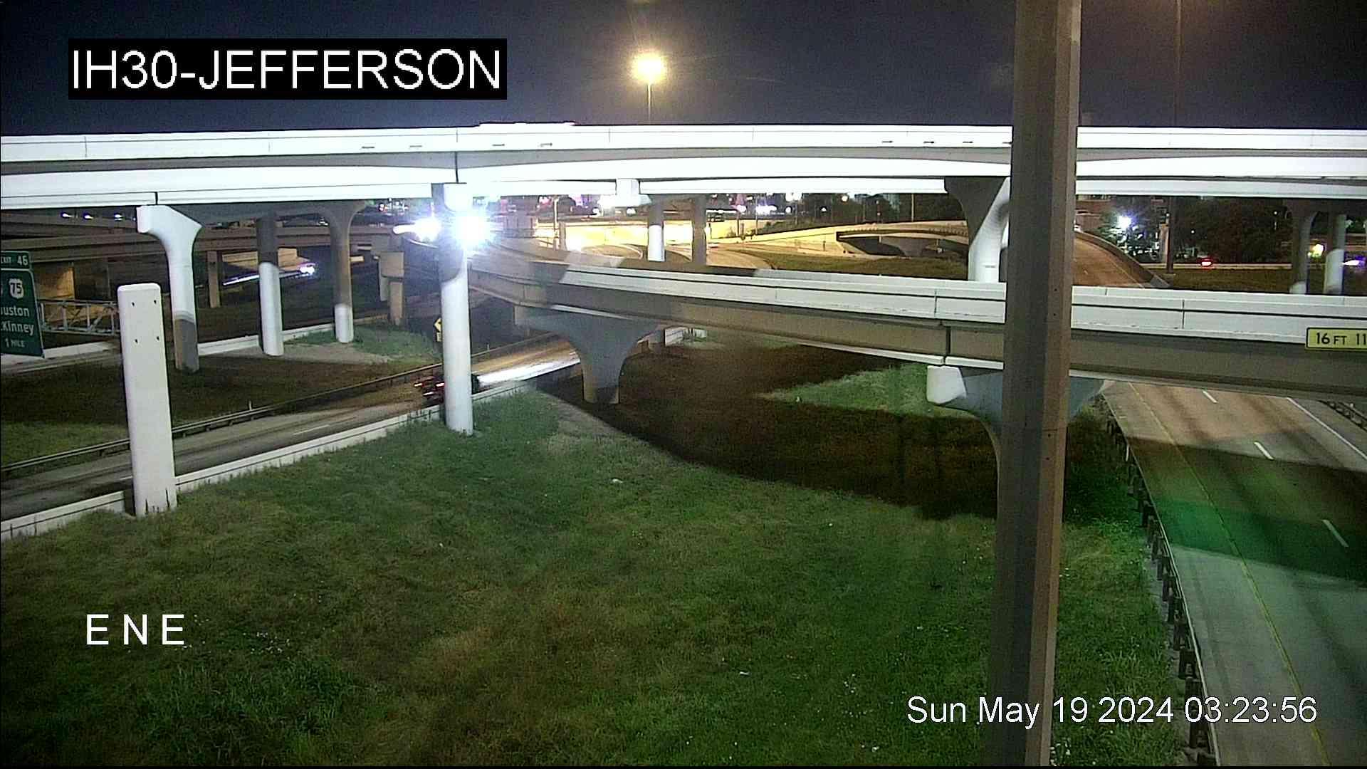 Traffic Cam South Side PID › East: I-30 @ Jefferson