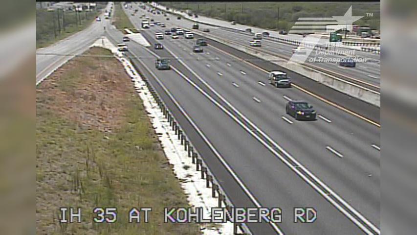 Traffic Cam New Braunfels › North: IH 35 at Kohlenberg (MM 193)