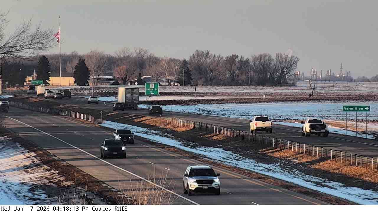 Traffic Cam Empire: US 52: T.H.52 (Coates - MP 110.4): T.H.52 (Coates - MP 110.4) View