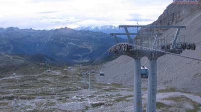 immagine della webcam nei dintorni di Passo Tonale: webcam Passo Groste'