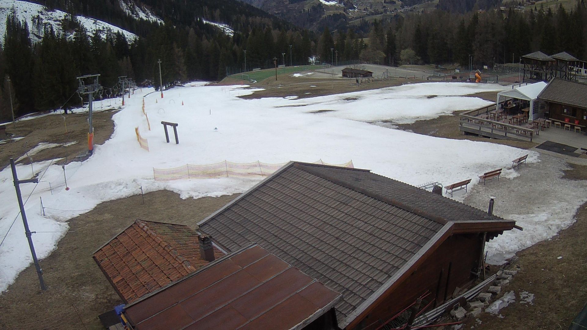 Traffic Cam Santa Fosca: Ristorante Baita al Sole a - Selva di Cadore - BL