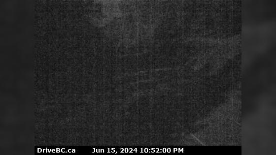 Traffic Cam Area E › North: Hwy 33, about 14 km north of Westbridge and 20 km south of Beaverdell, looking north