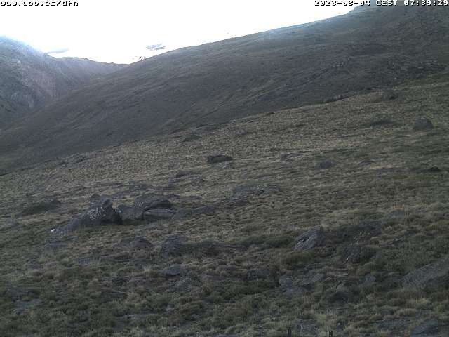 Traffic Cam Capileira › North-West: Refugio Poqueira