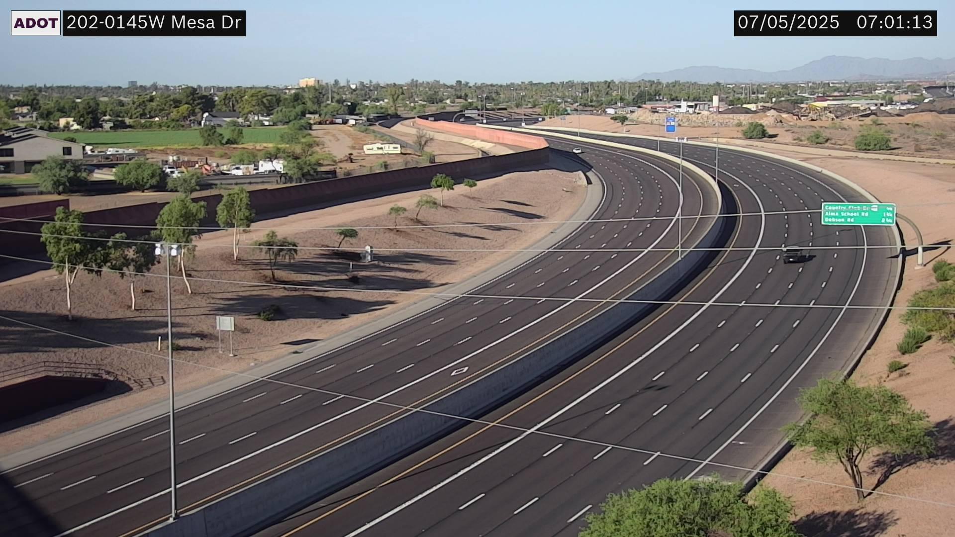 Traffic Cam Mesa › West: L-202 WB 14.52 - Dr