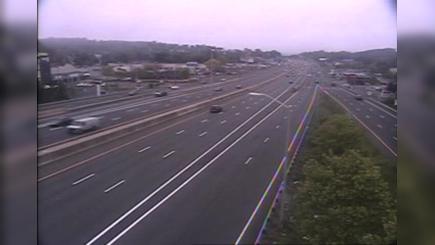 Traffic Cam East Haven: CAM - I-95 SB Exit 51 - Rt. 1 (Frontage Rd)