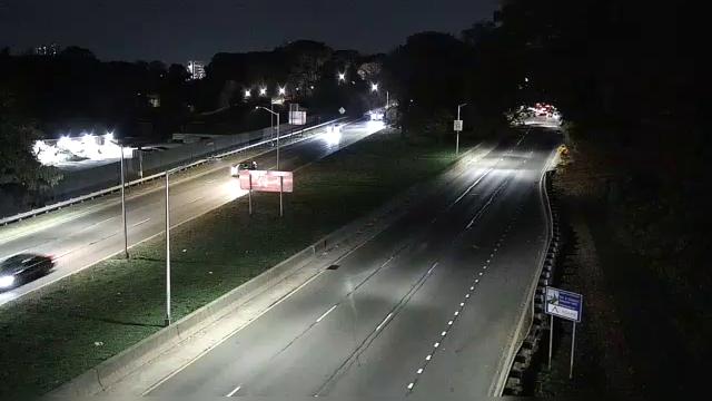 Traffic Cam The Bronx › North: Bronx River Parkway at Pelham Parkway