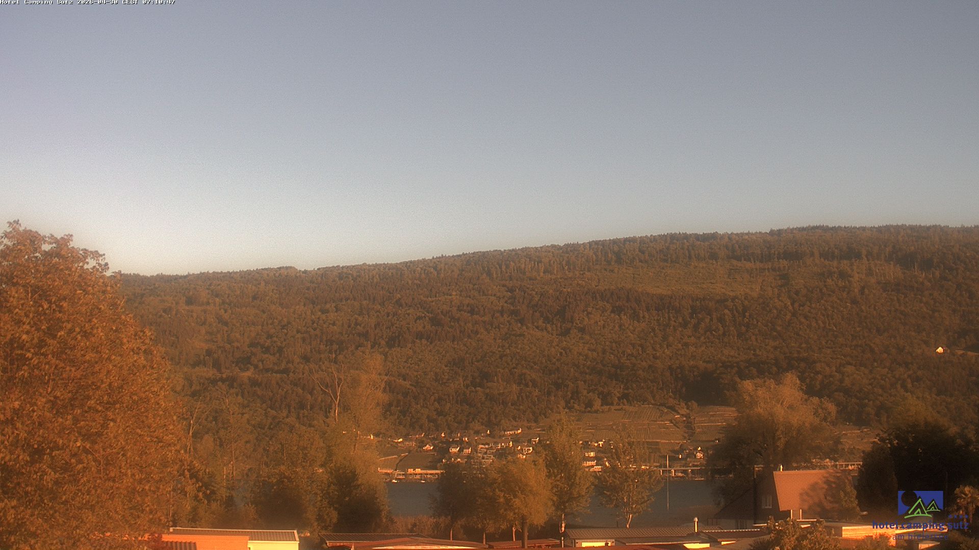 Sutz-Lattrigen: Hotel Camping Sutz