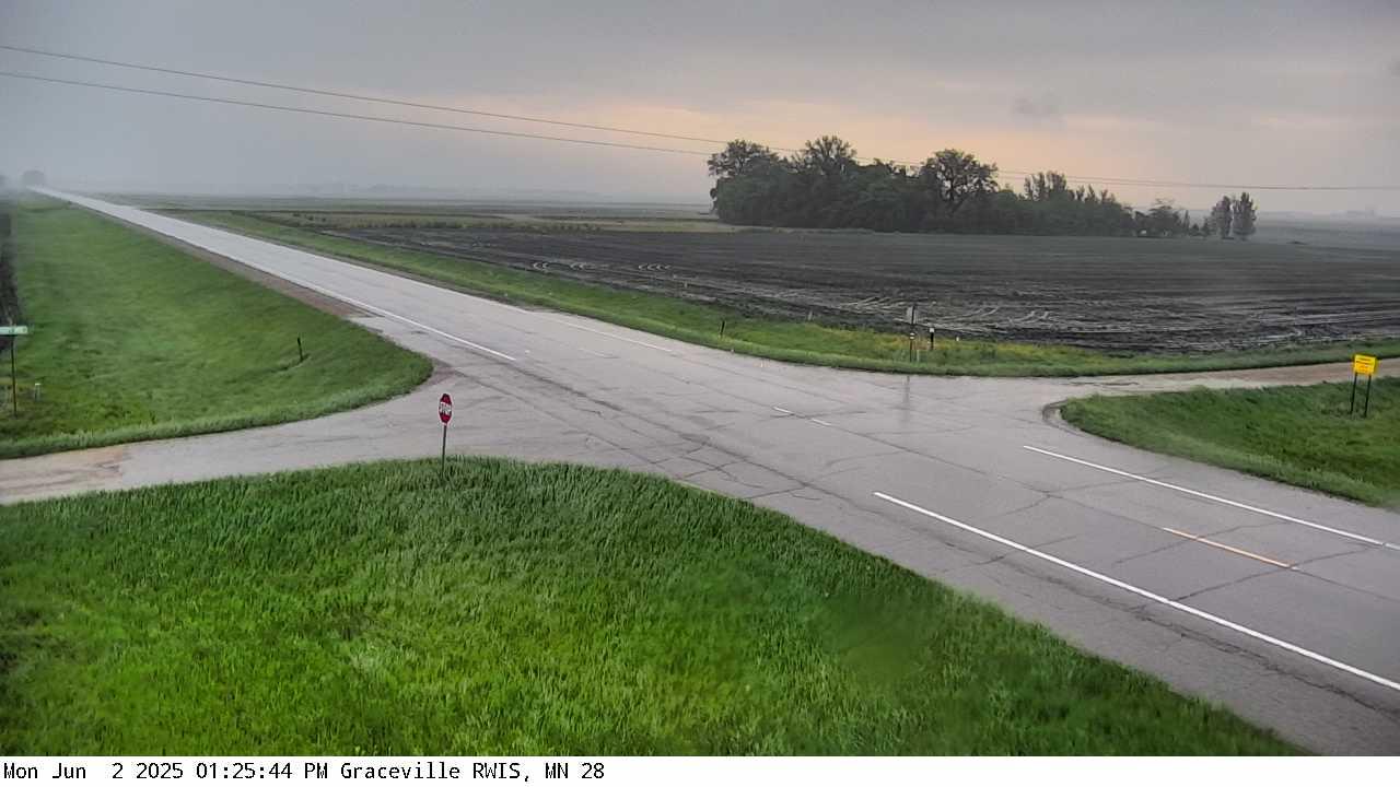 Traffic Cam Big Stone Colony: MN 28: T.H.28 (Graceville - MP 19): T.H.28 (Graceville - MP 19) View